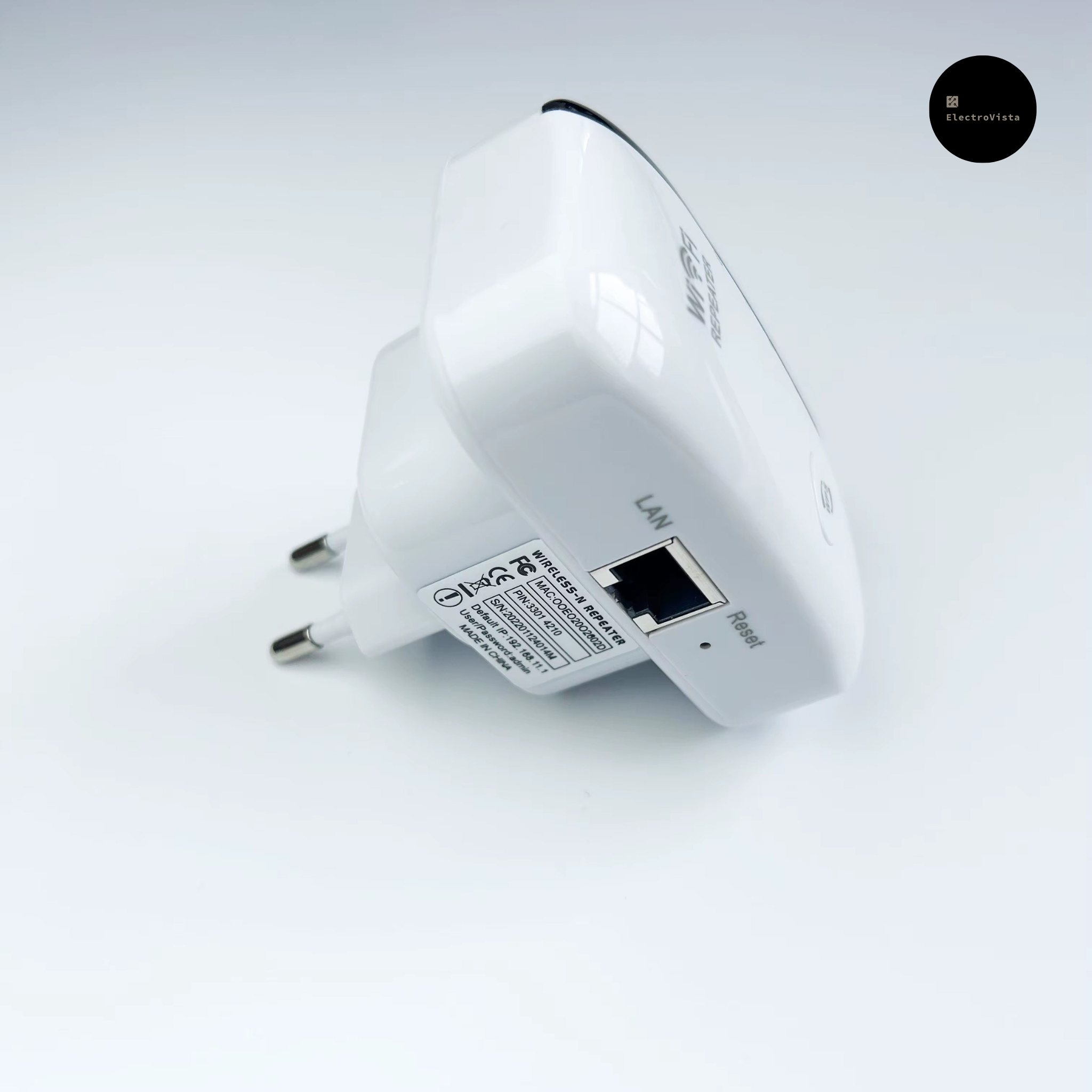 مقوي اشارة الواي فاي WIFI REPEATER