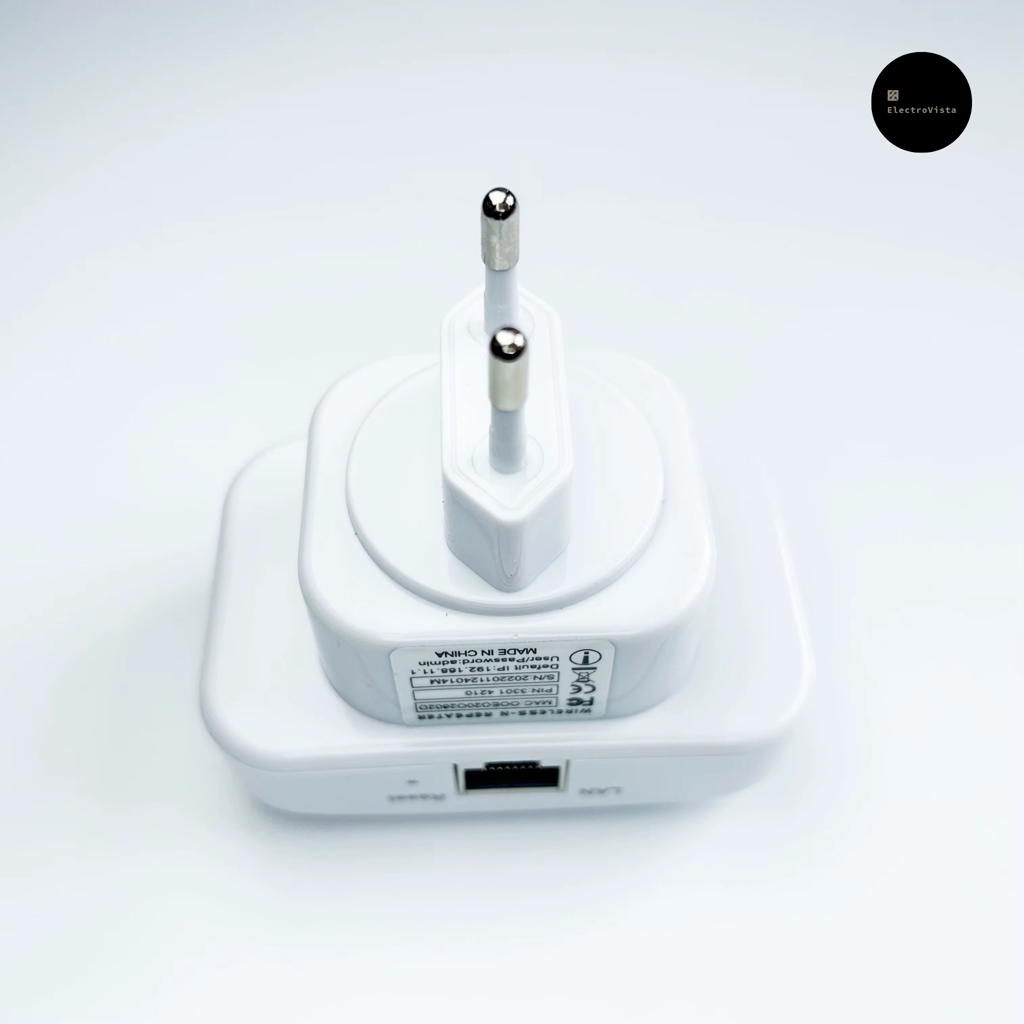 مقوي اشارة الواي فاي WIFI REPEATER